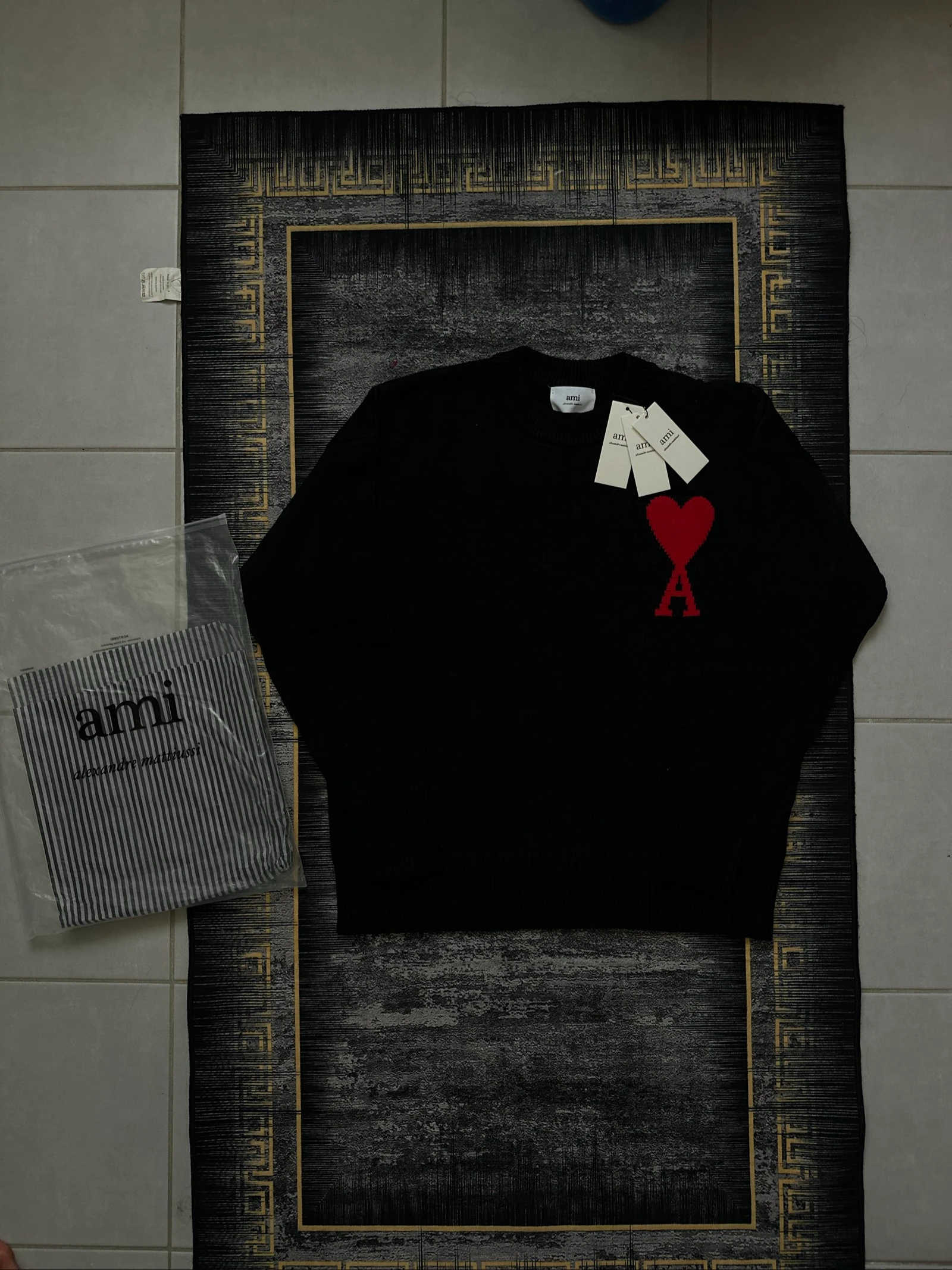 Blusa preta Ami M – photo 3
